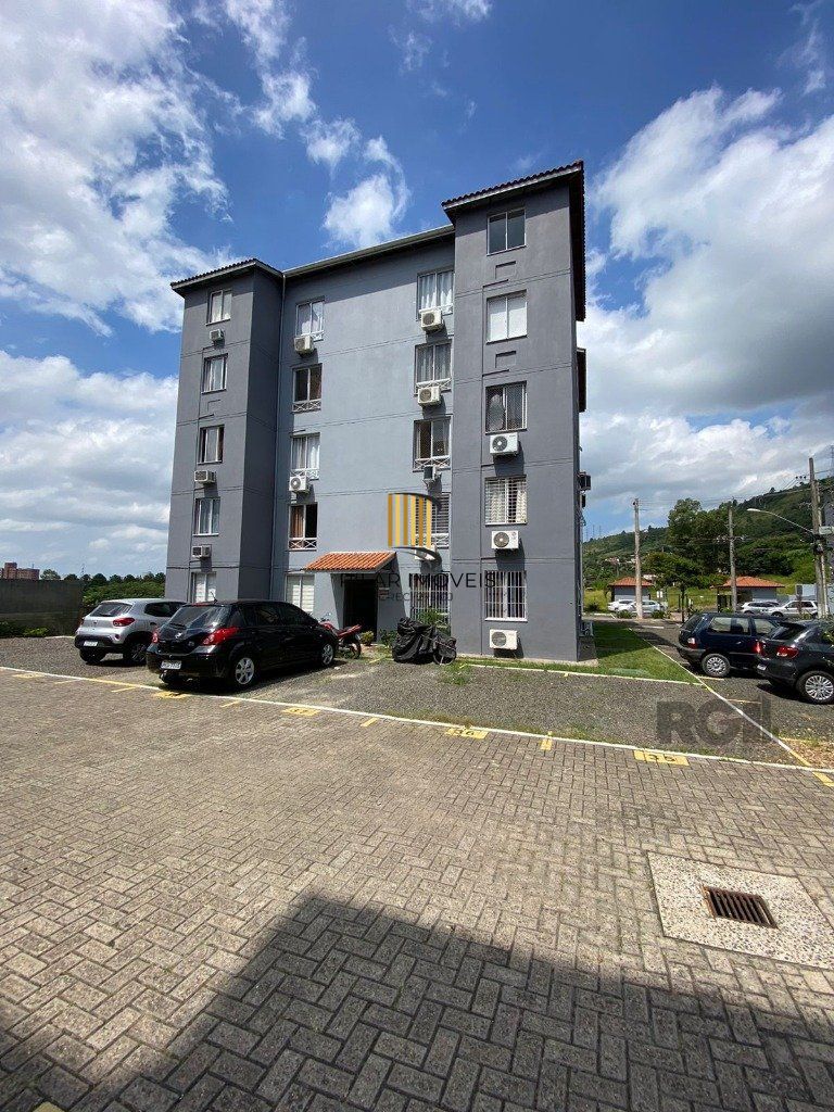 Apartamento com 2 dorm Rua Ney da Gama