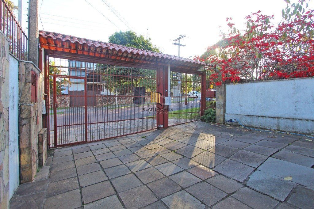 Casa para Venda - 160m², 4 dormitórios, sendo 1 suites, 3 vagas - Medianeira