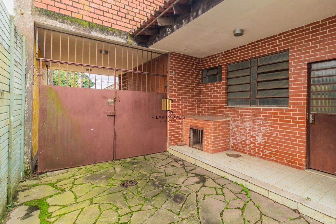 Casa de 4 dormitorios à venda Avenida Tramandaí, Ipanema - Porto Alegre