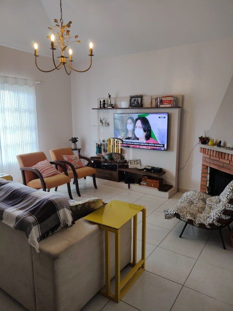 Casa para Venda - 160.78m², 4 dormitórios, sendo 2 suites, 5 vagas - Centro