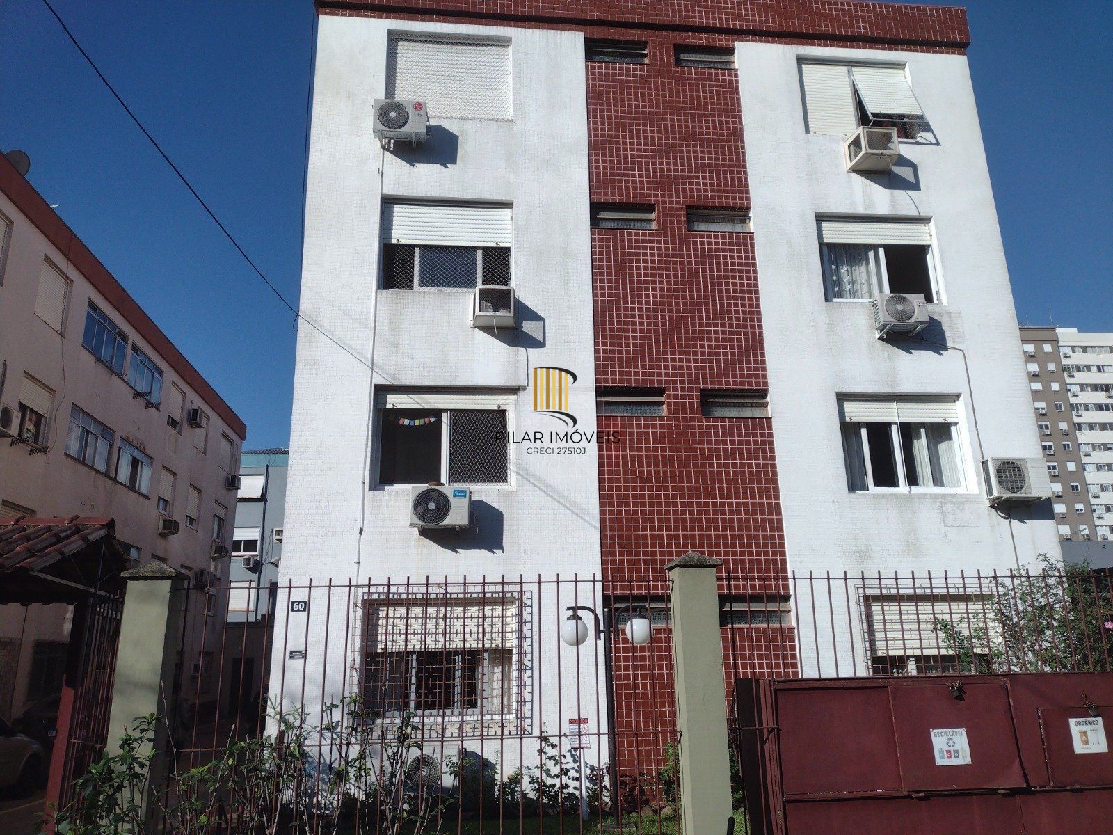 Apartamento de 2 dormitórios á venda no Bairro Passo Da Areia, Porto Alegre.