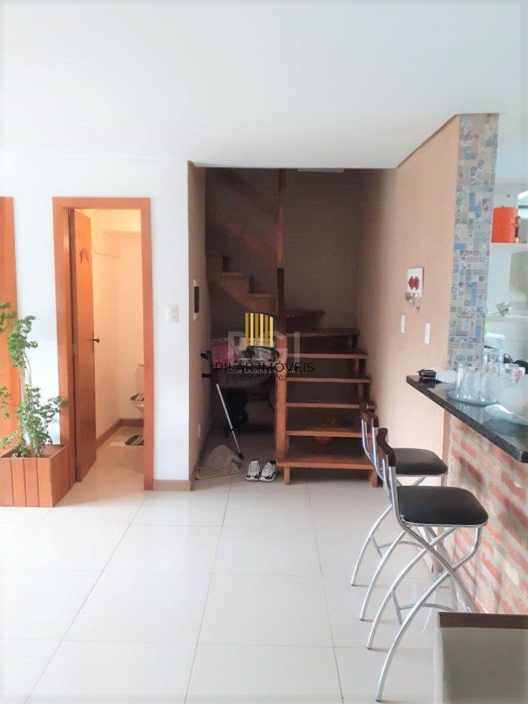 Casa para Venda - 148.53m², 4 dormitórios, sendo 1 suites, 2 vagas - Hípica