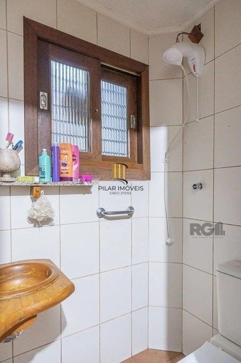 Casa 3 dormitórios no bairro Menino Deus