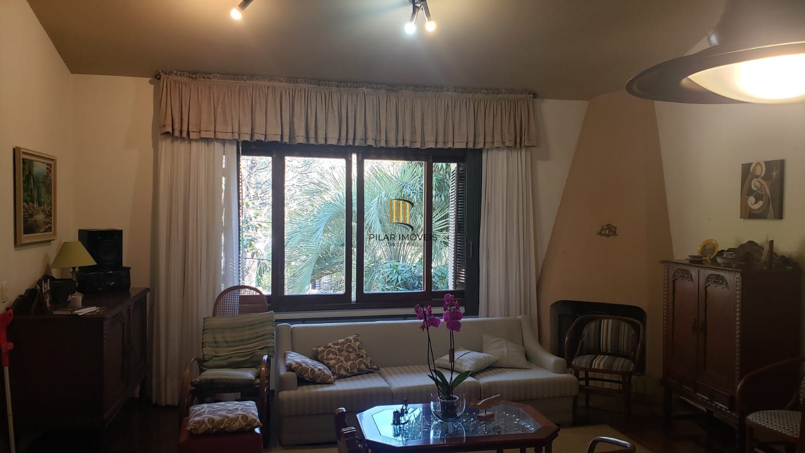 Casa 5 dormitórios no bairro Teresópolis