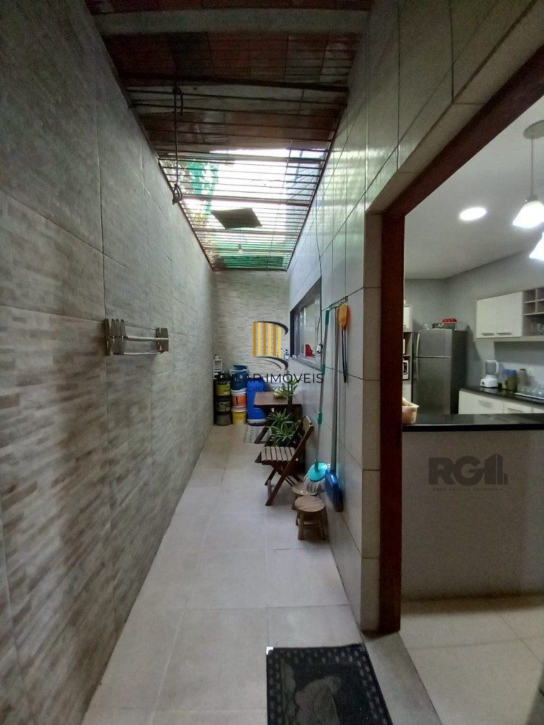 Casa com 4 dormitórios no bairro Vila Nova
