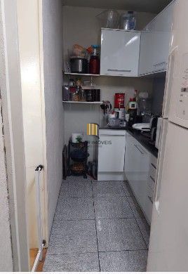 Apartamento de 2 dormitórios com sacada e 1 vaga de garagem no bairro Medianeira.