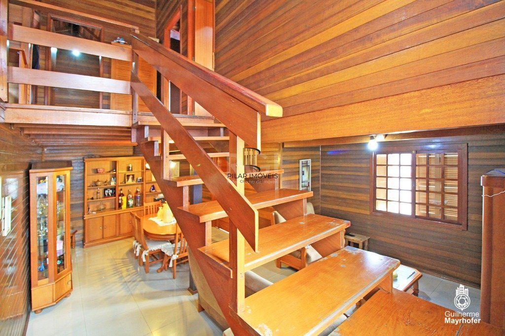 Casa para Venda - 235m², 3 dormitórios, sendo 1 suites, 3 vagas - Sarandi