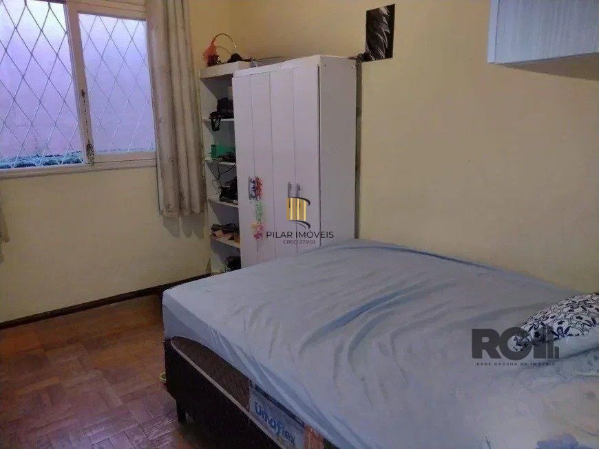 Casa de 2 dormitórios no bairro Cavalhada