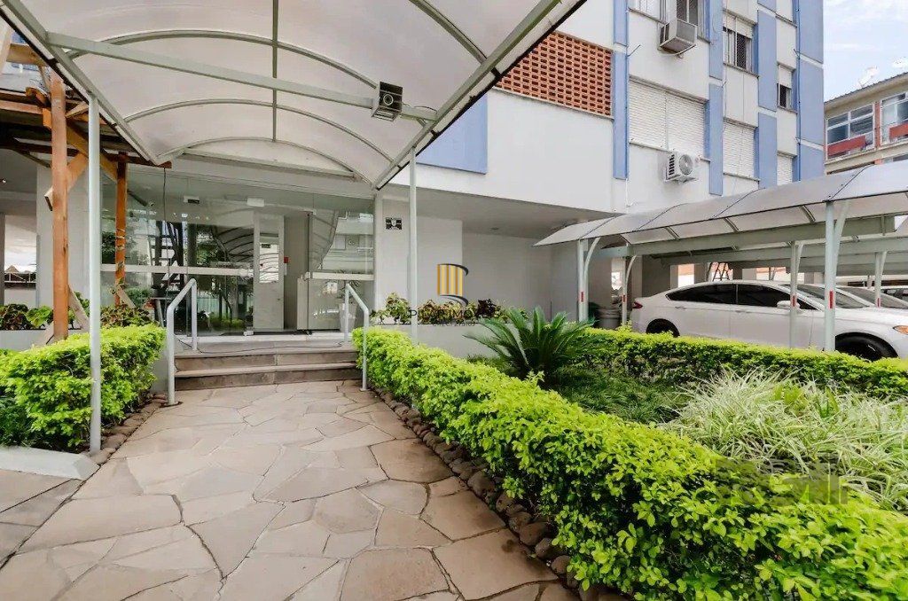 Apartamento de 2 dormitórios no bairro  Menino Deus
