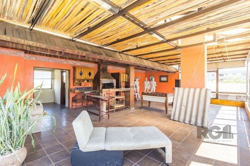 Casa 470m² - 4 dormitórios, 5 vagas no bairro Jardim São Pedro
