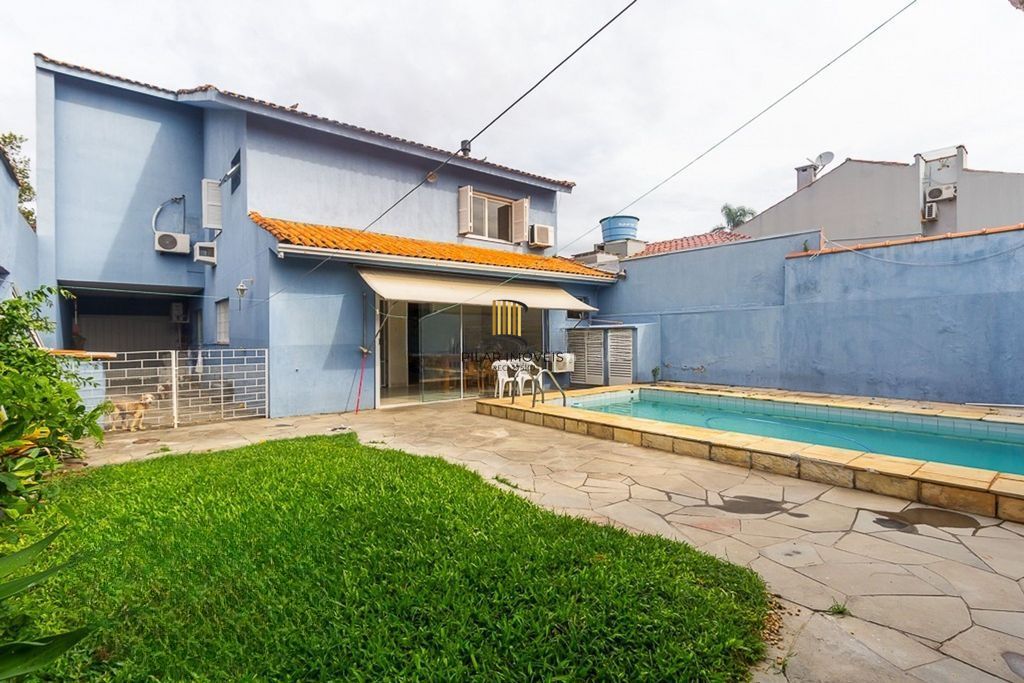 Casa de 4 dormitórios à venda no Bairro Ipanema - Porto Alegre