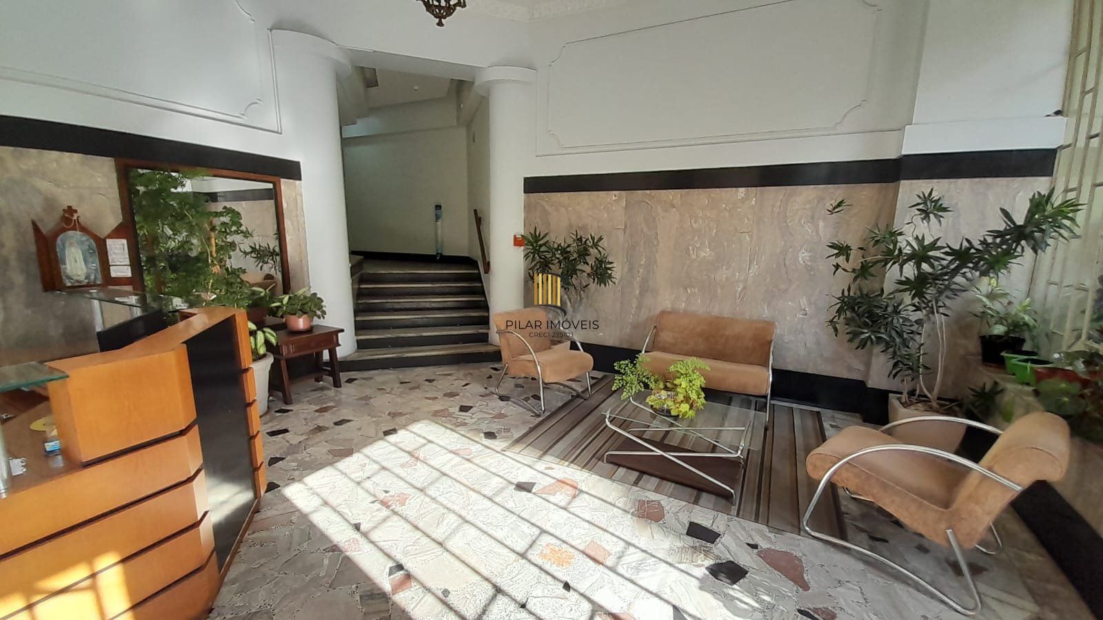 Apartamento de 2 dormitórios no Bairro Centro Histórico - Porto Alegre.