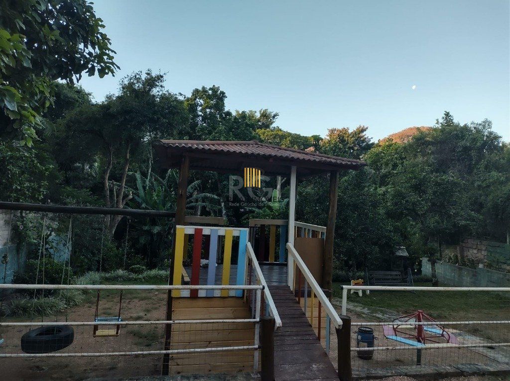 Casa 2 dormitórios no bairro Teresópolis