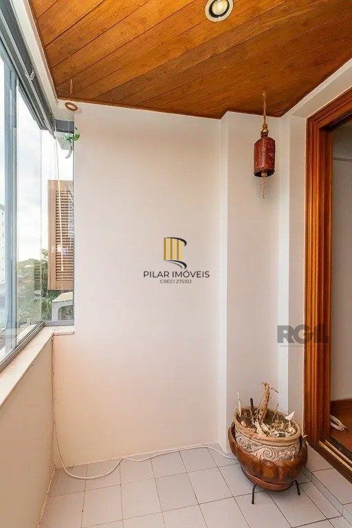 Apartamento de 2 dormitórios no bairro Bom Jesus