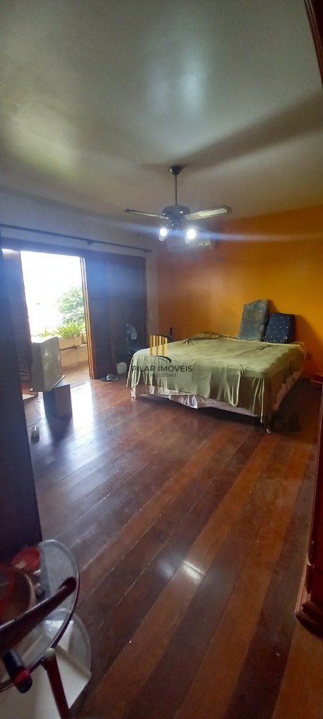 Casa 3 dormitórios no bairro Ipanema