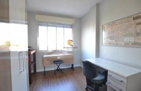 Apartamento com 2 quartos, 1 vaga e 58m² no bairro Menino Deus