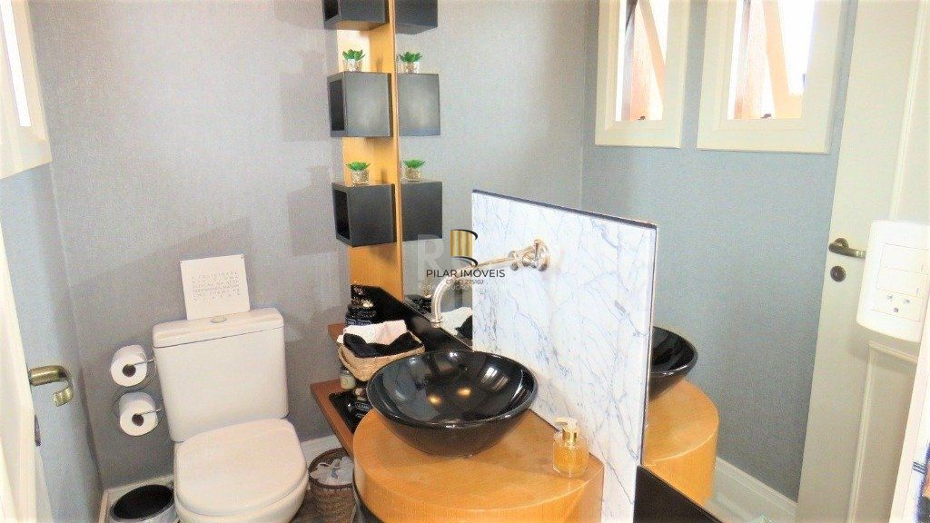 Casa Condominio para Venda - 404.59m², 3 dormitórios, sendo 1 suites, 2 vagas - Cristal