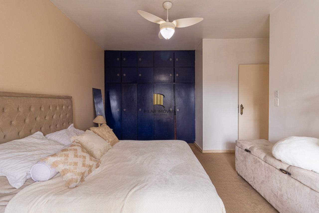 Cobertura à venda com 4 quartos 180 m²  rua Ramiro Barcelos no Bom Fim Porto Alegre