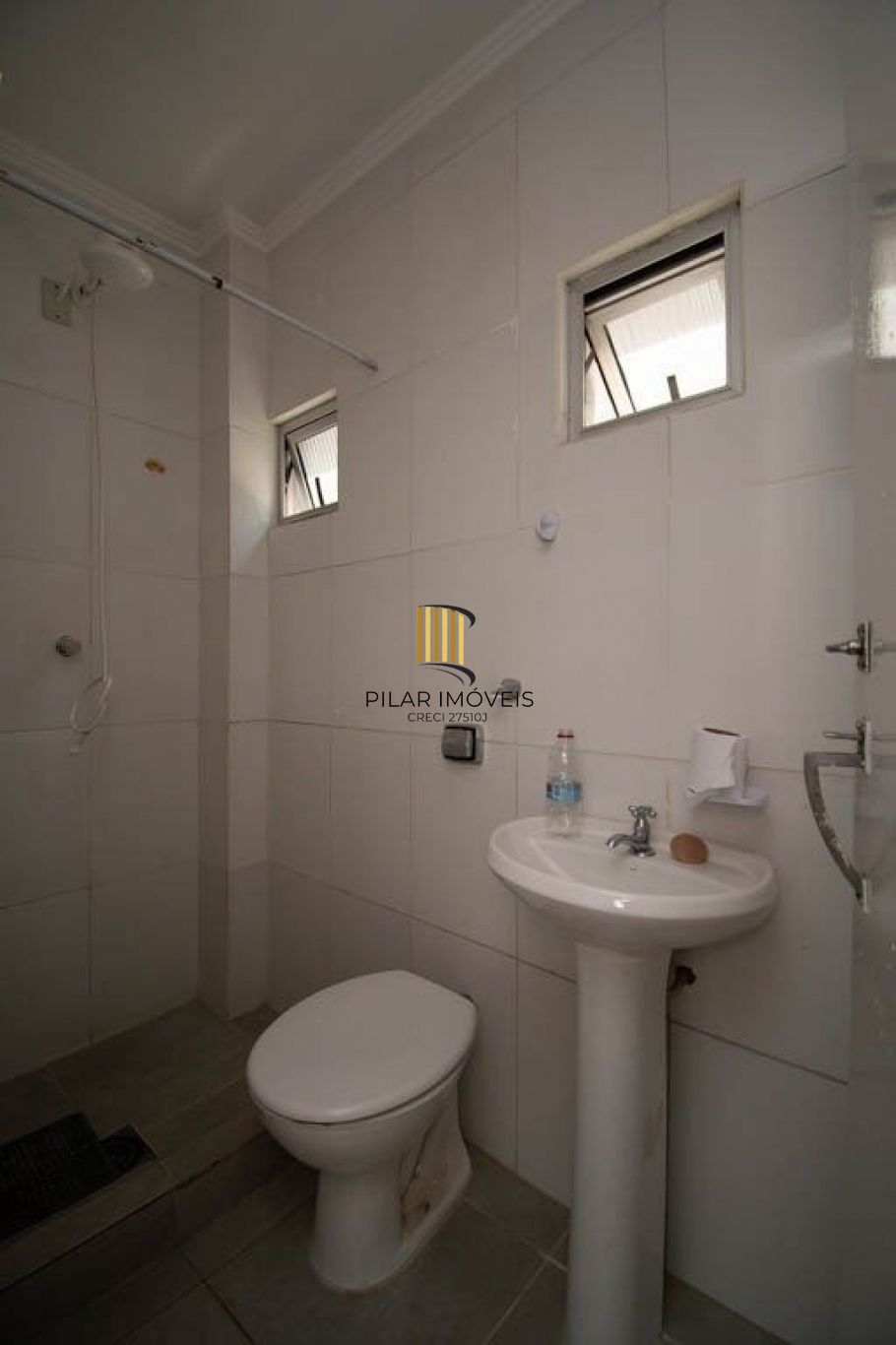 Apartamento de 3 dormitórios à venda no Bairro Centro Histórico, Porto Alegre.