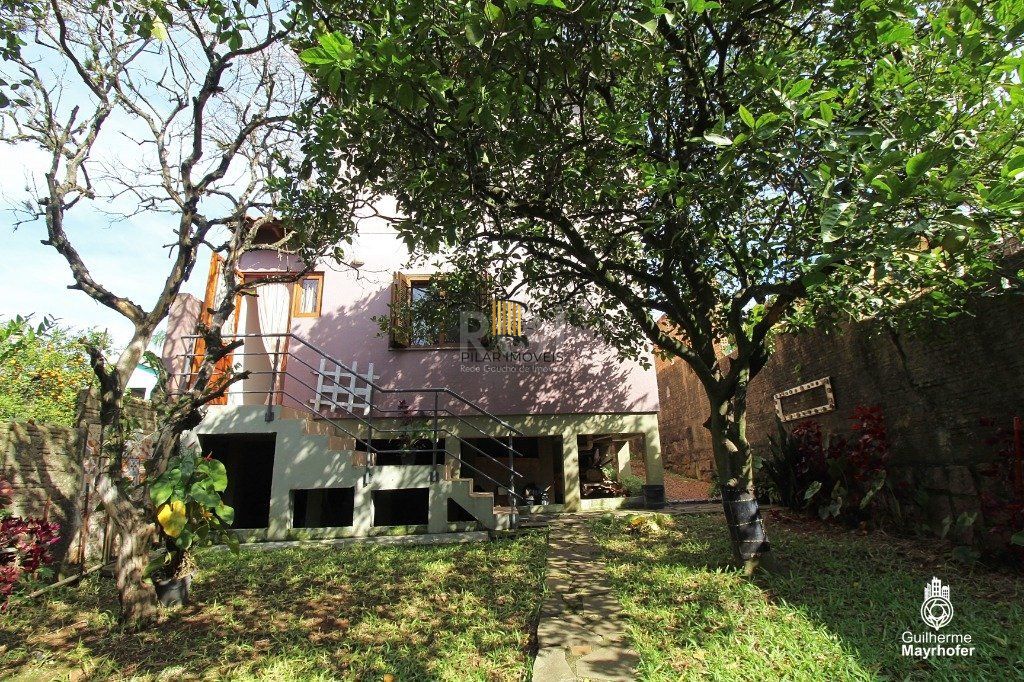 Casa para Venda - 212m², 3 dormitórios, 2 vagas - Medianeira