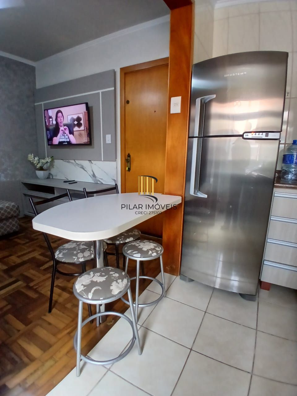 Apartamento de 01 dormitorio mobiliado na bairro passo daa reia - Porto Alegre /RS.