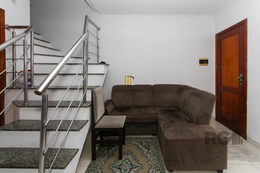 Casa em condomínio com 3 dormitórios, 1 vaga no bairro Nossa Senhora das Graças, Canoas!