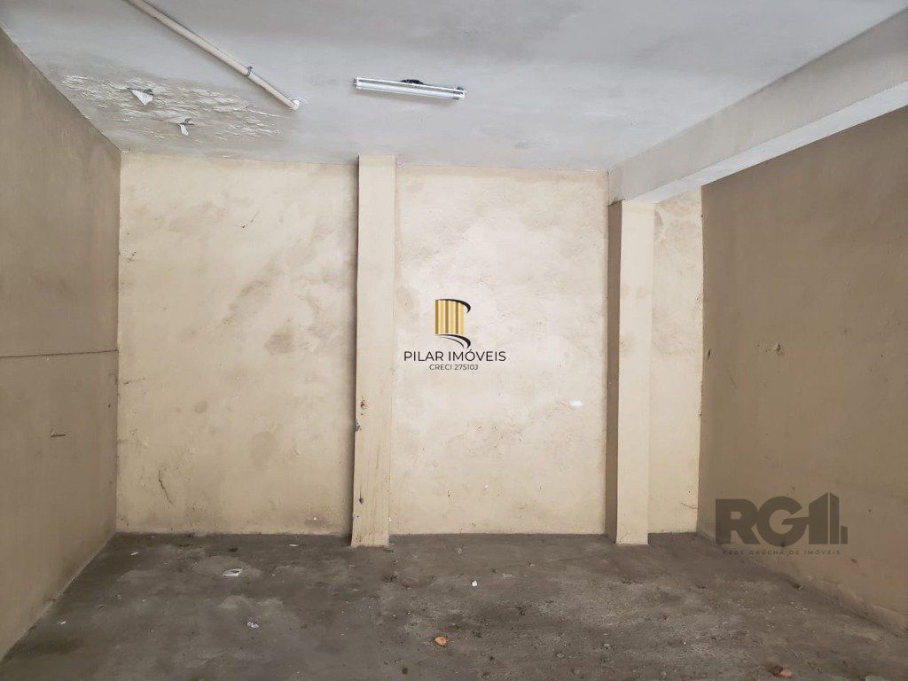 Casa 2 dormitórios no bairro Glória