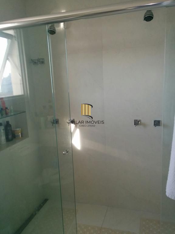 Casa para Venda - 217m², 3 dormitórios, sendo 1 suites, 5 vagas - Teresópolis