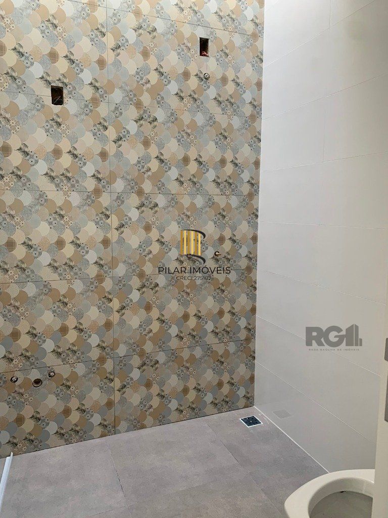 Excelente sobrado de 150m² com 4 dormitórios e 2 vagas.