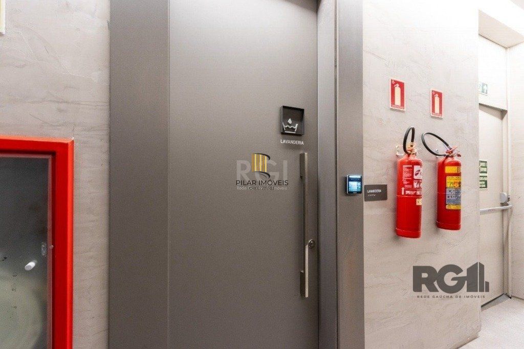 Apartamento 1 dor, 1 vaga coberta, localizado junto ao Bourbon Shopping Teresópolis.
