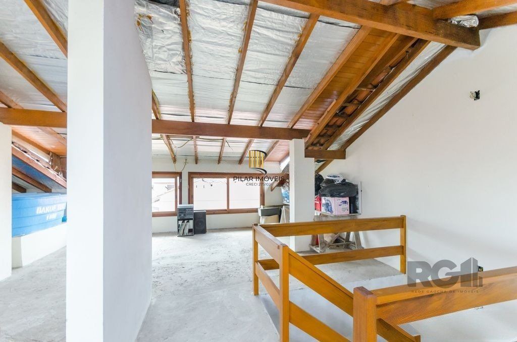 Casa em Condomínio, 166m² - 3 dormitórios, 2 vagas no bairro Guarujá