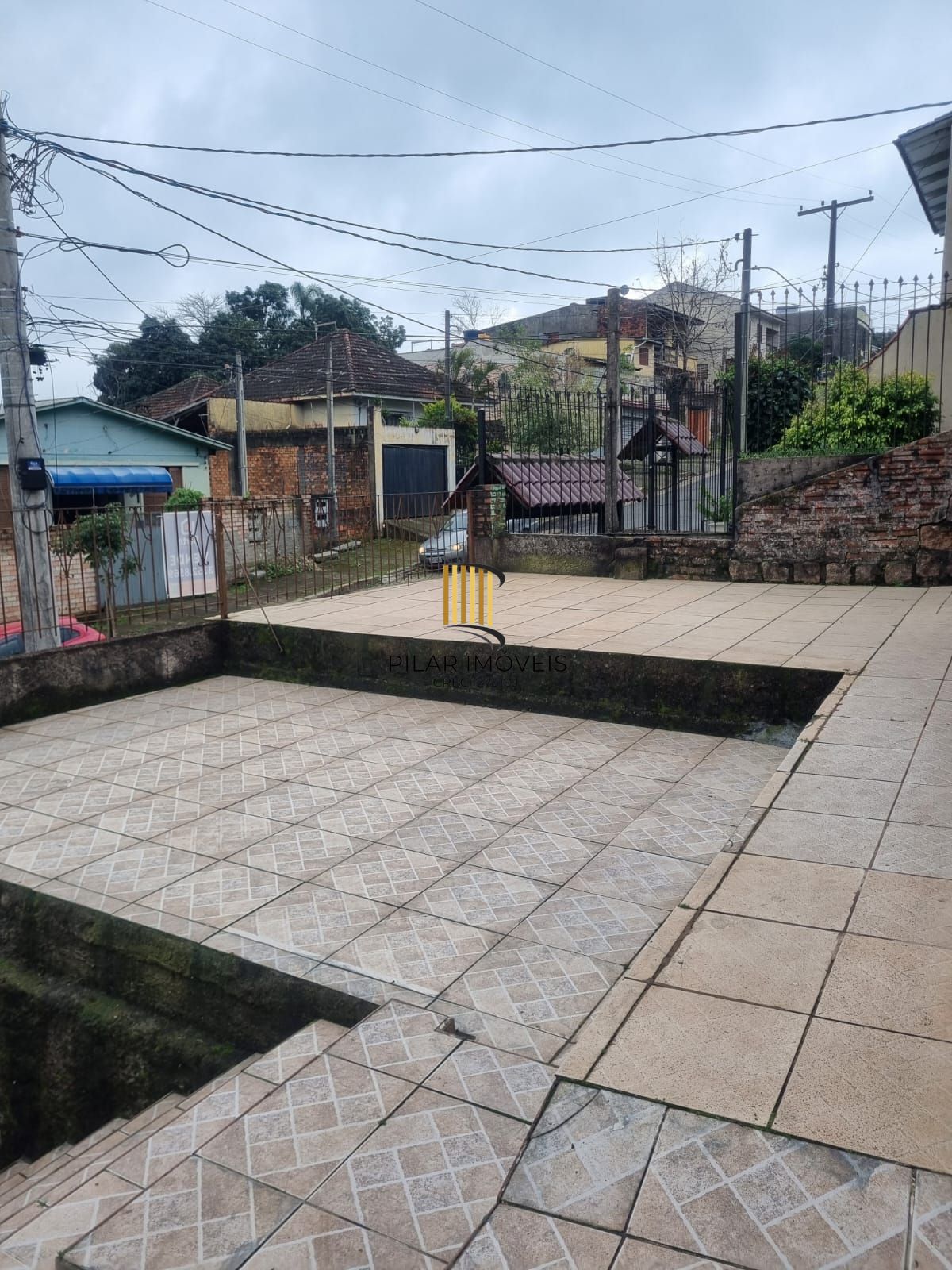 Casa para Venda - 160m², 4 dormitórios, 2 vagas - Glória