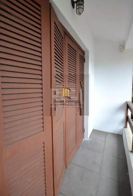 Casa para Venda - 267m², 4 dormitórios, sendo 1 suites, 2 vagas - Tristeza