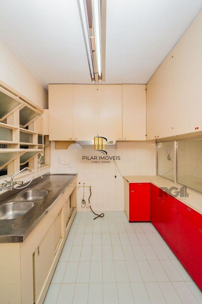 Apartamento de 3 dormitórios, bairro Bom Fim