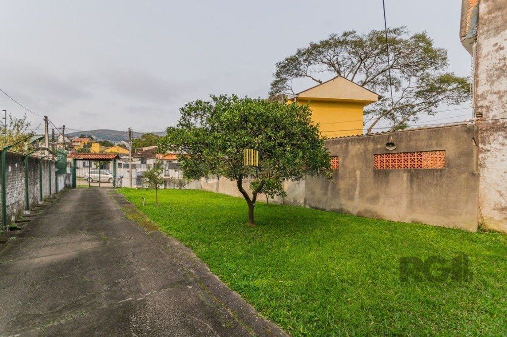 Casa com 2 dormitórios no bairro Vila João Pessoa