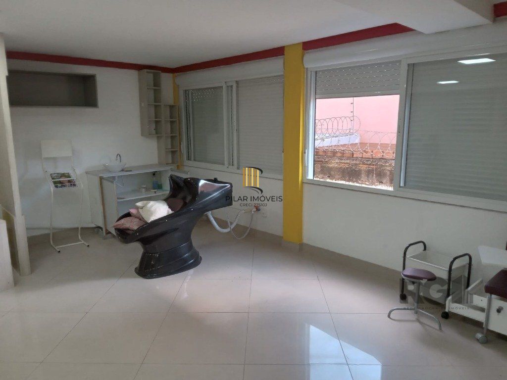 Casa Comercial no bairro Medianeira