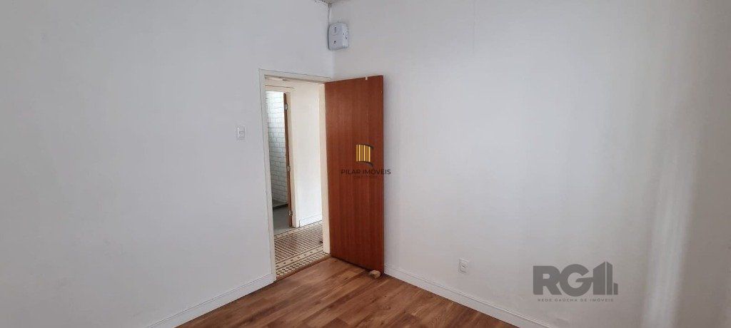 Casa de 2 dormitórios no bairro Petrópolis