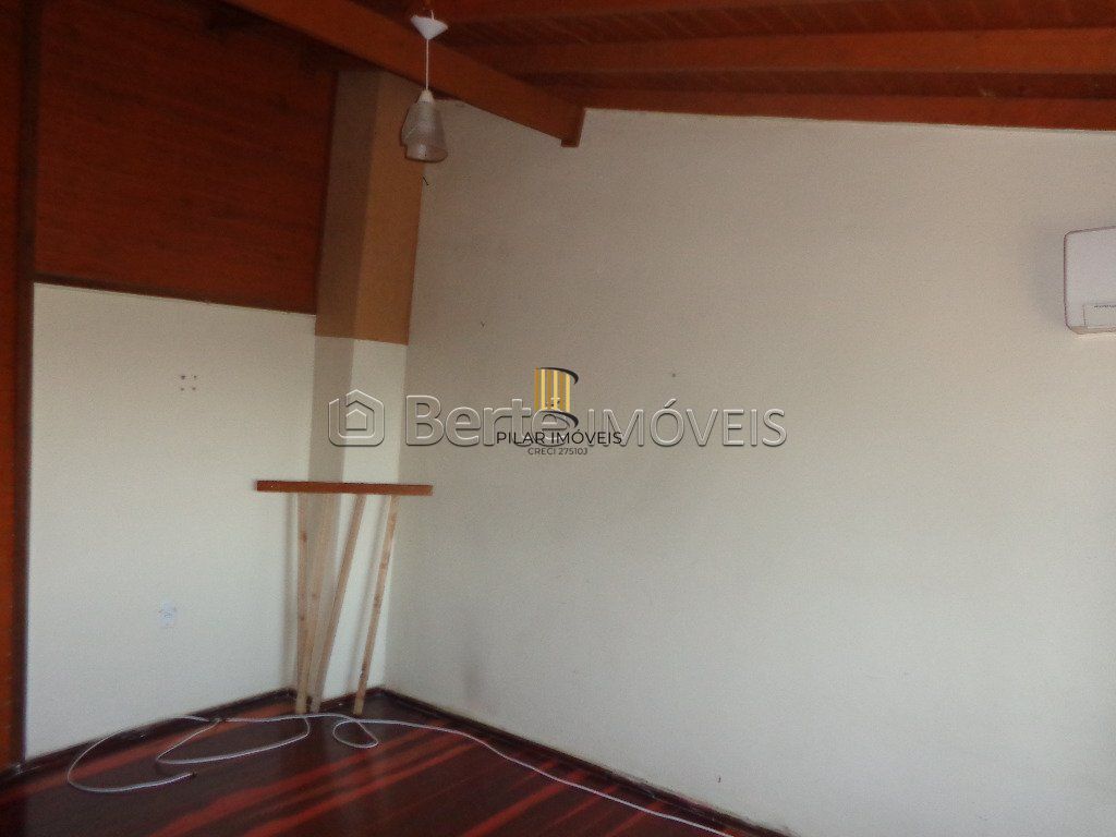 Casa para Venda - 101.25m², 4 dormitórios, 1 vaga - Campo Novo
