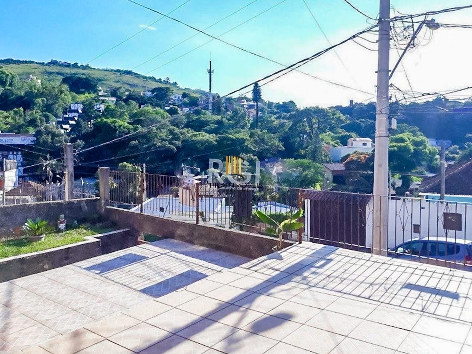 Casa para Venda - 160m², 4 dormitórios, 2 vagas - Glória