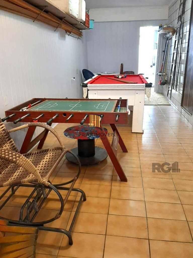 Casa 210m² - 3 dormitórios, 2 vagas