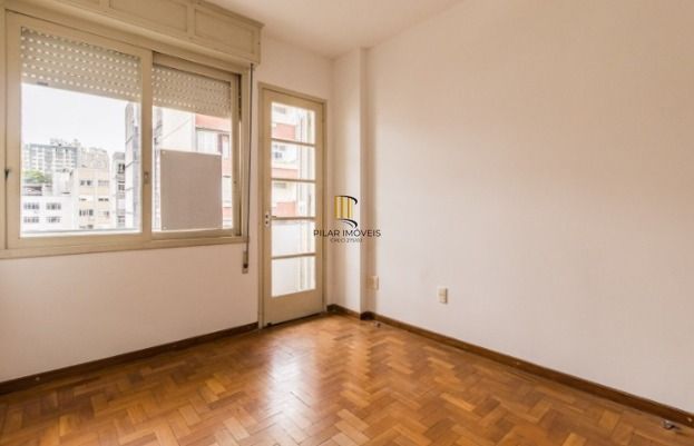 Apartamento com 3 quartos e 88m² à venda em Centro Histórico, Porto Alegre.