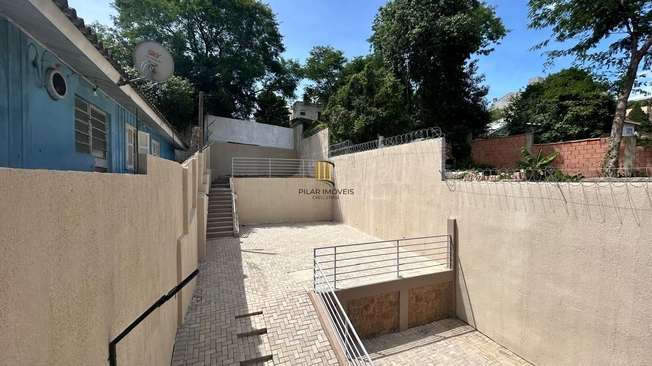 Apartamento 1 dormitórios no bairro Medianeira em Porto Alegre para Alugar