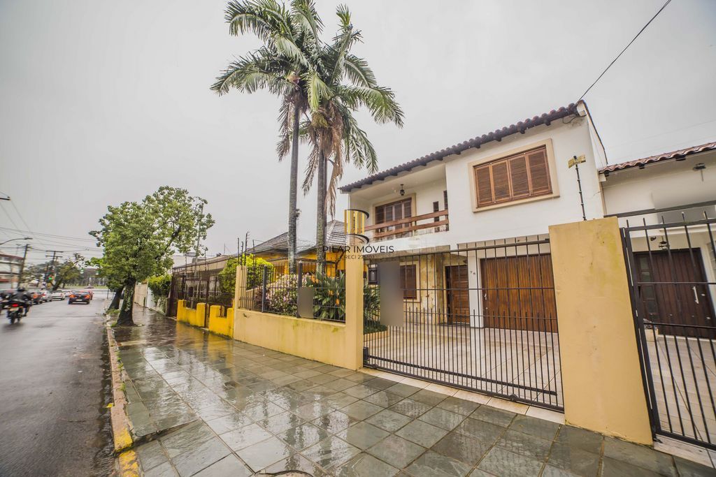 Casa de 4 dormitórios à venda no Bairro Santa Tereza - Porto Alegre - Pilar Imóveis