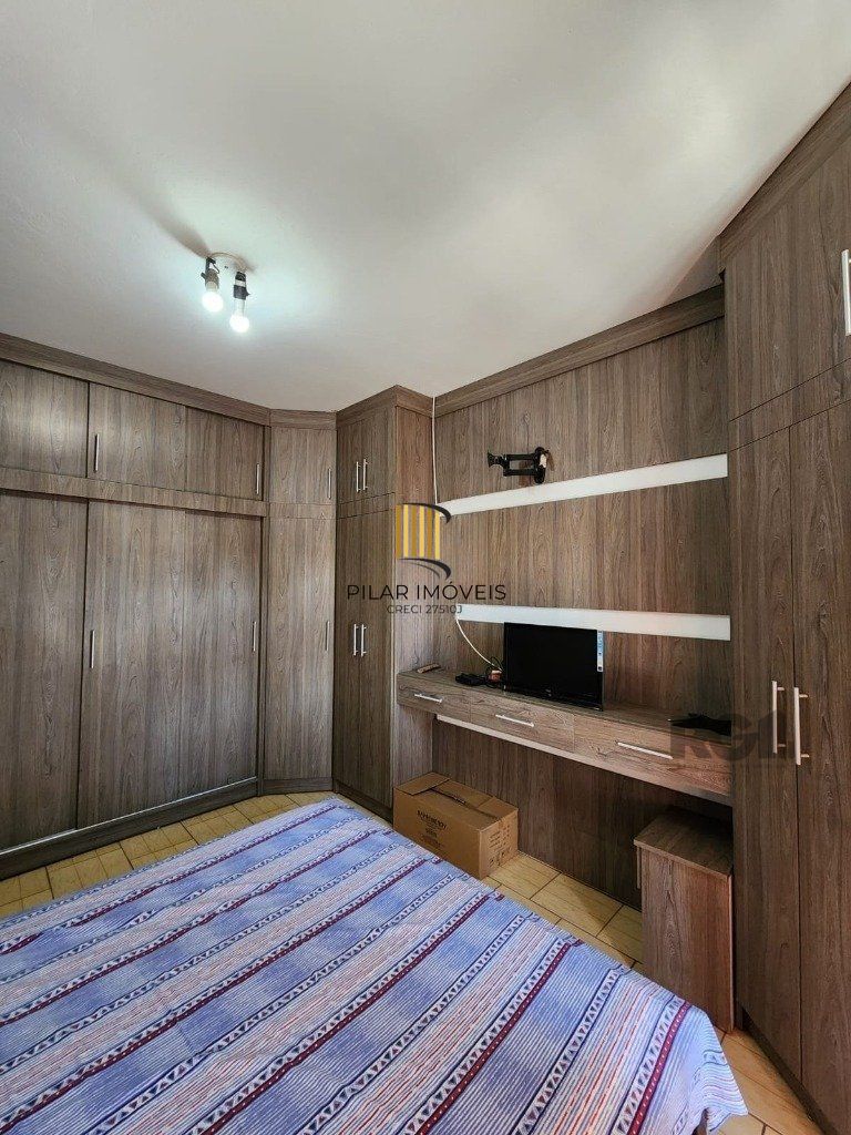 Casa de 3 dormitórios no bairro Vila Nova
