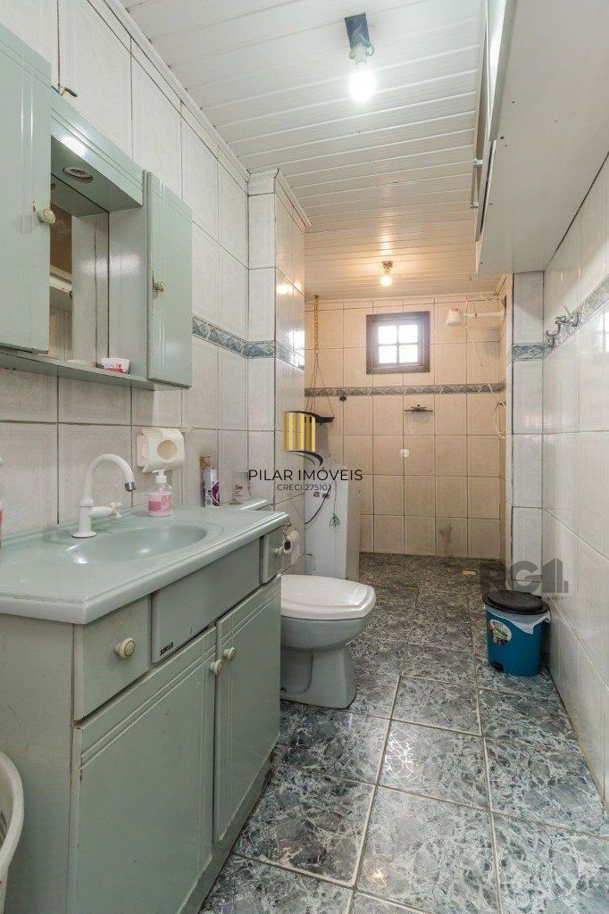 Casa de 4 dormitórios,  no bairro Vila Jardim