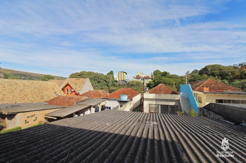 Casa para Venda - 212m², 3 dormitórios, 2 vagas - Medianeira