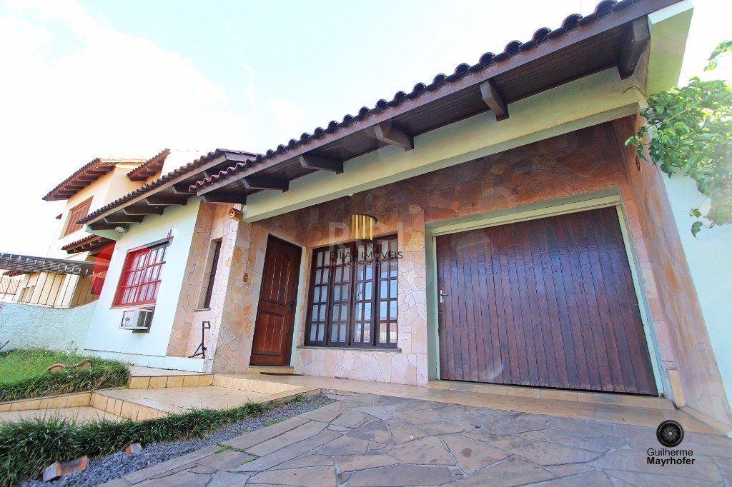 Casa para Venda - 180m², 3 dormitórios, sendo 1 suites, 3 vagas - Parque dos Maias