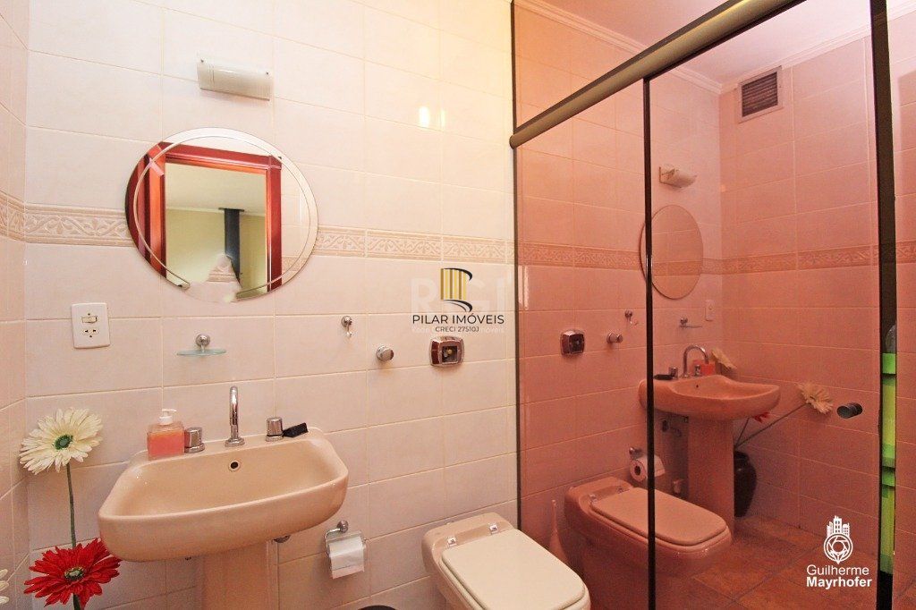 Casa Condominio para Venda - 324.7m², 3 dormitórios, sendo 1 suites, 4 vagas - Menino Deus