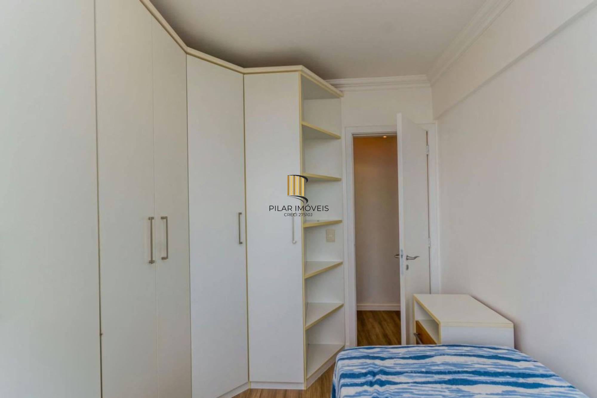 Apartamento de 3 dormitórios à venda em Passo D'areia, Porto Alegre.