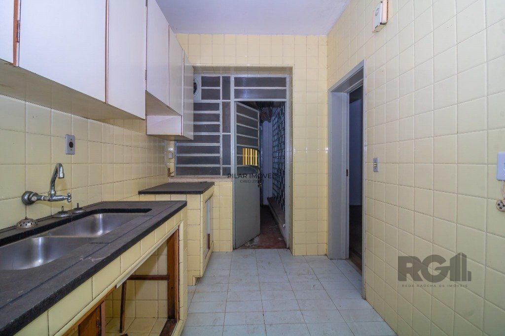 Casa 5 dormitórios no bairro Farroupilha